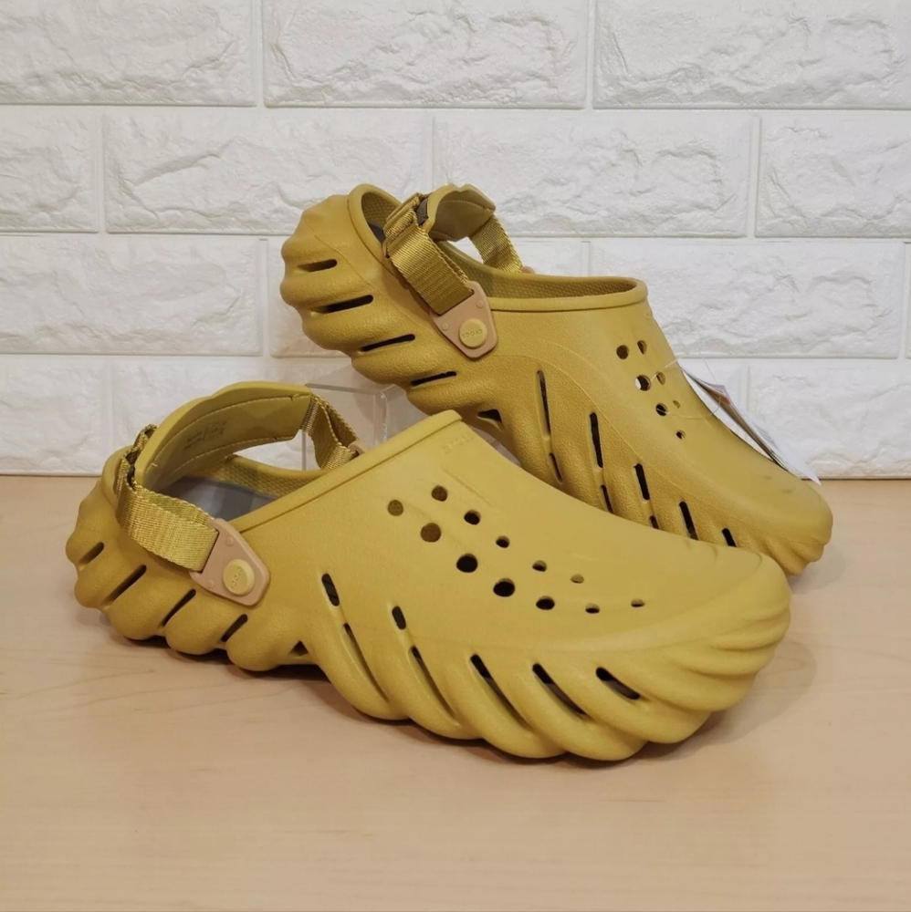 Crocs Echo Clog Mens Size 12 Desert Grass 207937-76A